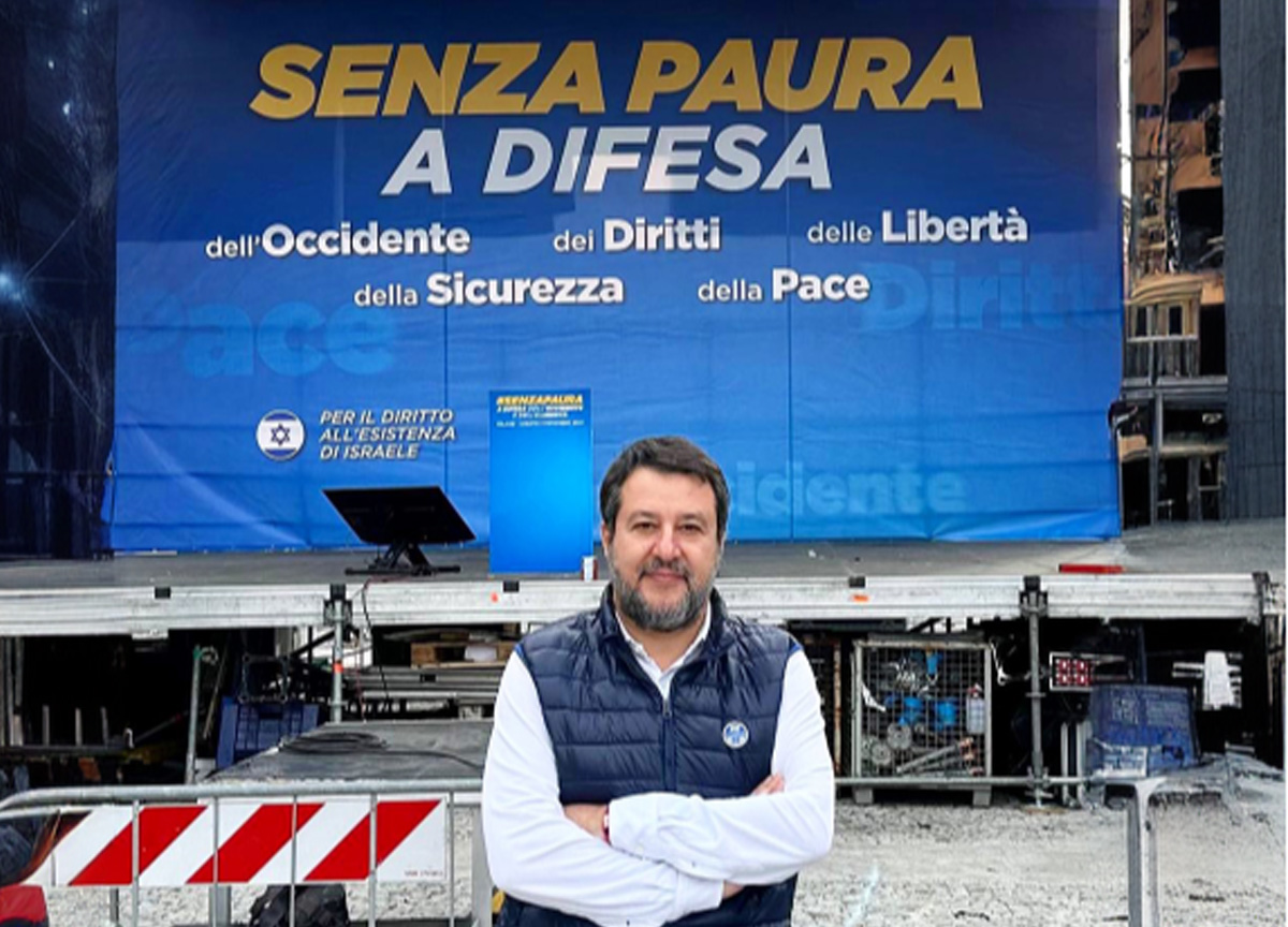 Manifestazioni incrociate a Milano: Lega e pro Palestina. Foto e video Manifestazioni incrociate a Milano: Lega e pro Palestina. Foto e video