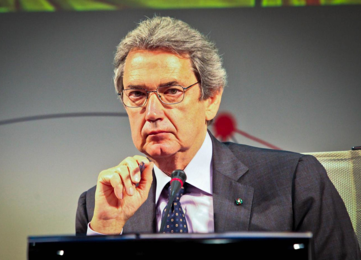 Telecom-Kkr, da Bernabè solo critiche. Ma sull’ex-Ilva non proferisce parola Telecom-Kkr, da Bernabè solo critiche. Ma sull’ex-Ilva non proferisce parola
