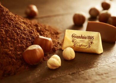 La guerra del gianduiotto tra Lindt e artigiani torinesi: “Si fa senza latte”