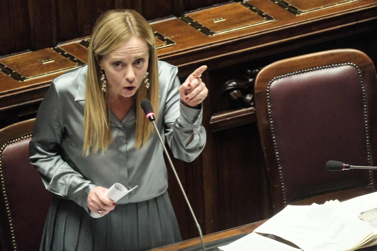 Premierato, Meloni accelera: primo sì entro le Europee. Una bandierina per FdI Premierato, Meloni accelera: primo sì entro le Europee. Una bandierina per FdI