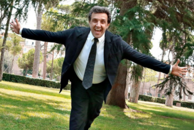 Rai, Insinna verso l’Eredità: salta Insegno dopo il flop di ascolti