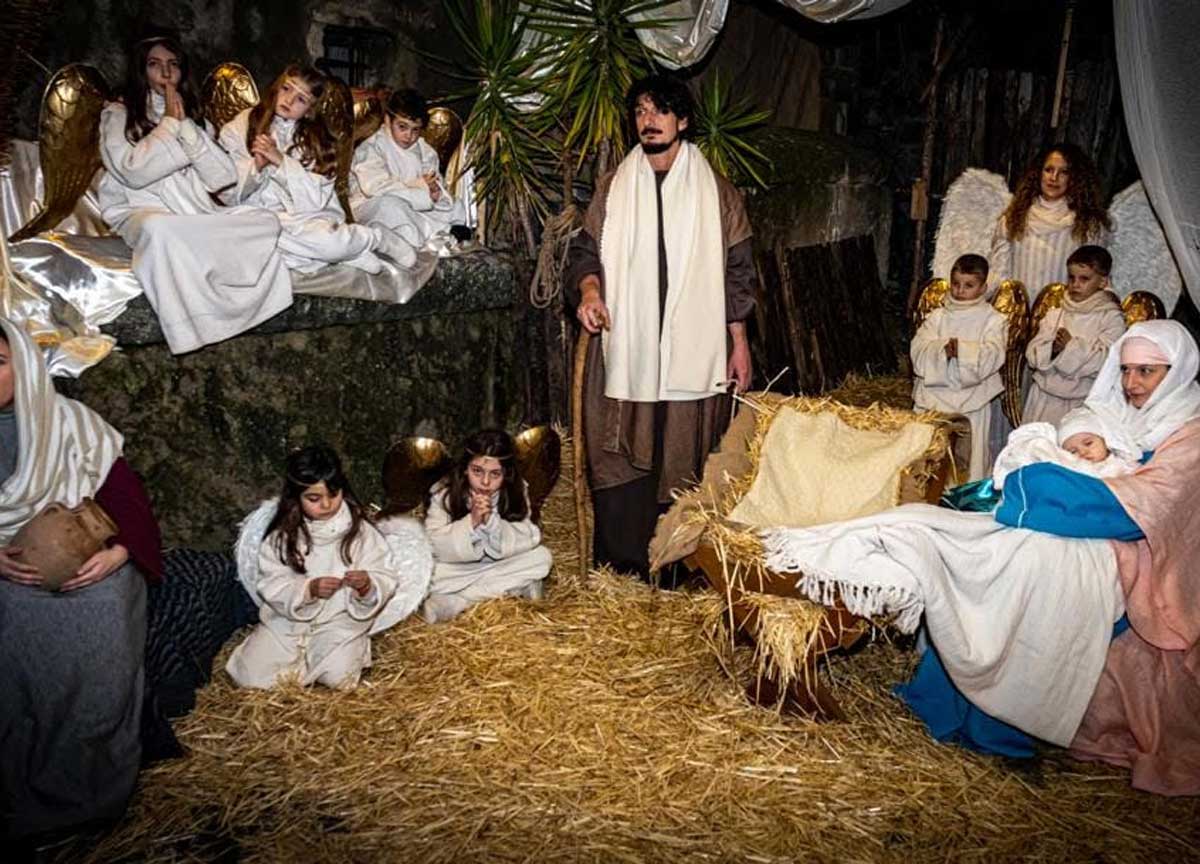 Duemila candele per illuminare il presepe di Bolsena: l’evento accende Natale Duemila candele per illuminare il presepe di Bolsena: l’evento accende Natale