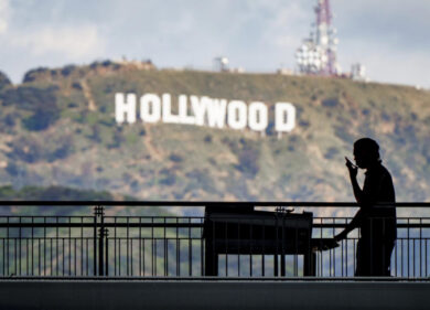 Hollywood, raggiunto un accordo tra attori e Studios: stop allo sciopero