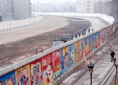 Terza Guerra Mondiale, stavamo tutti meglio quando c’era il Muro di Berlino