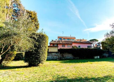 Vendesi pezzo di Villa Ada: il casino di Villa Elena si cede a 6,5mln di euro