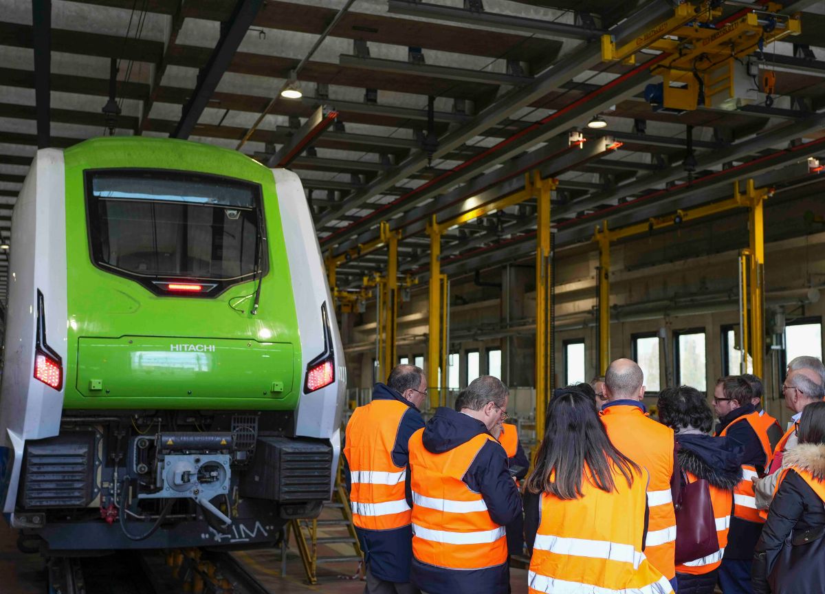 Trenord, innovazioni in corso: Lucente in visita all’impianto di Fiorenza Trenord, innovazioni in corso: Lucente in visita all’impianto di Fiorenza
