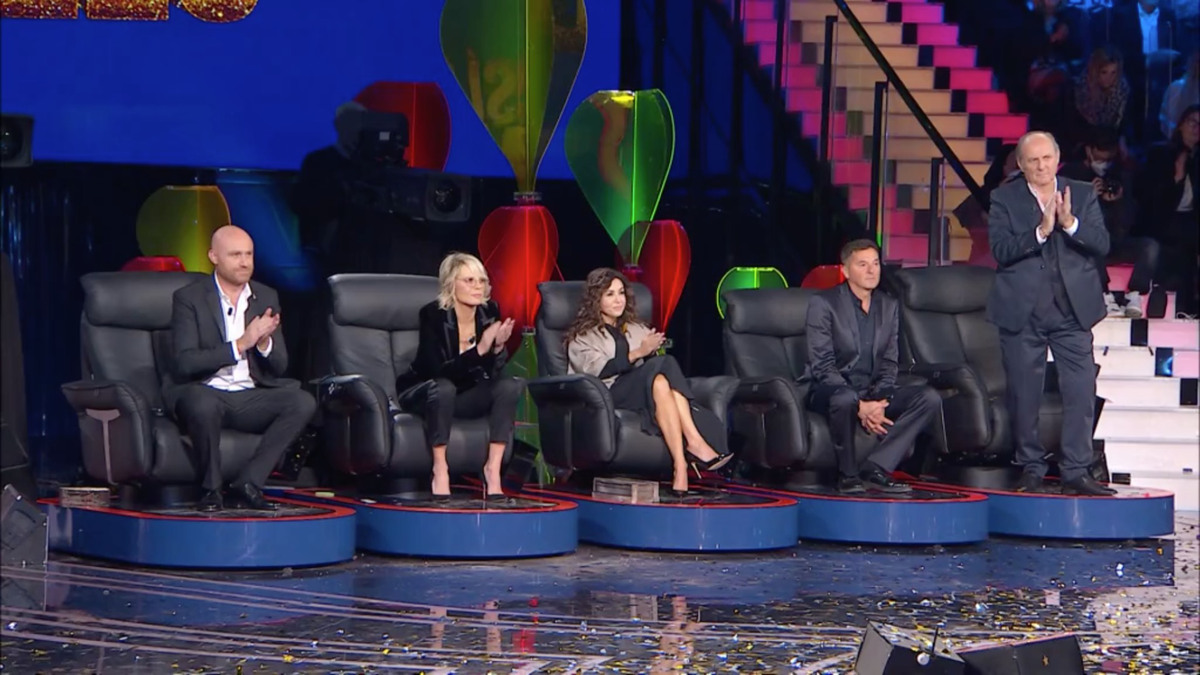 Ascolti tv, Tú Sí Que Vales vince il sabato sera. Canale 5 umilia Rai Uno Ascolti tv, Tú Sí Que Vales vince il sabato sera. Canale 5 umilia Rai Uno