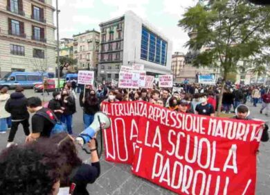 Scuola, iniziato l’autunno caldo delle proteste: occupato il liceo Visconti