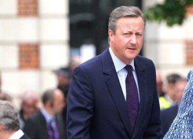 Effetto Gaza sul governo britannico: Sunak silura Braverman. Torna Cameron