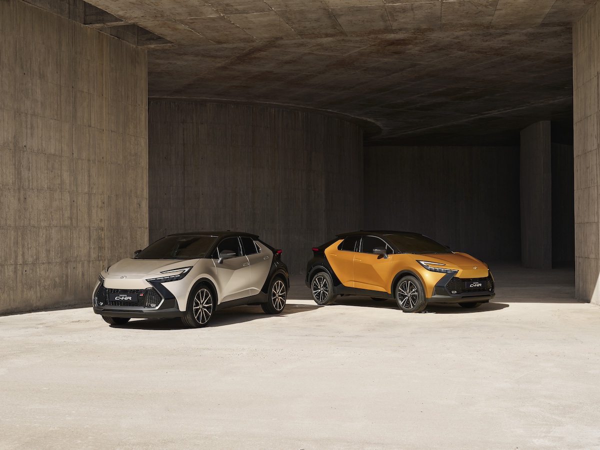Nuova Toyota C-HR si rinnova e punta sull’ibrido