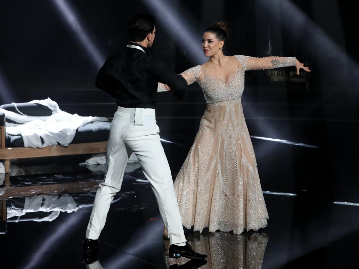 Diletta Leotta, flamenco sensuale a Siviglia. Wanda Nara, Ballando… un valzer da star! Diletta Leotta, flamenco sensuale a Siviglia. Wanda Nara, Ballando… un valzer da star!