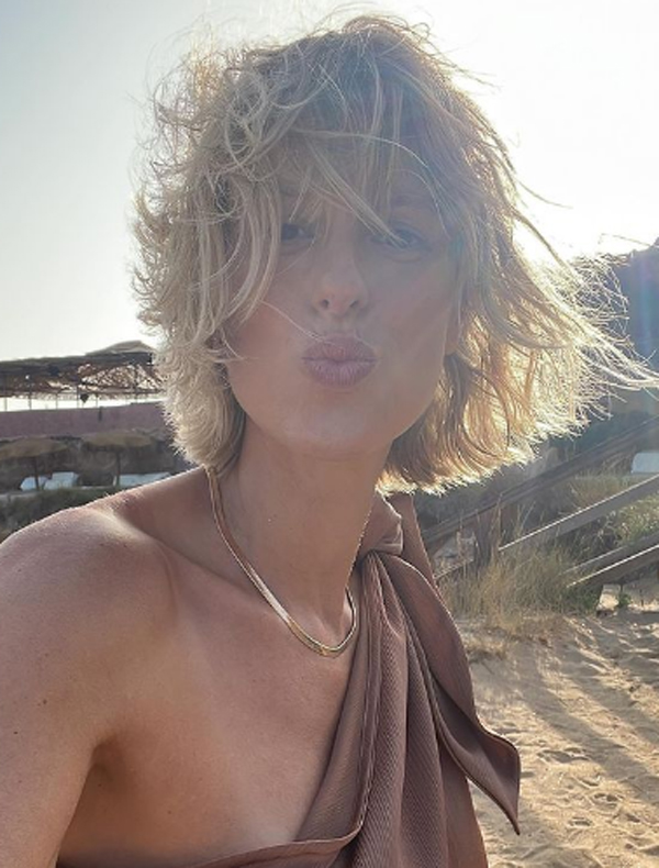 Federica Pellegrini, selfie incinta in costume. Divina? “Tigre in 3D”. Foto