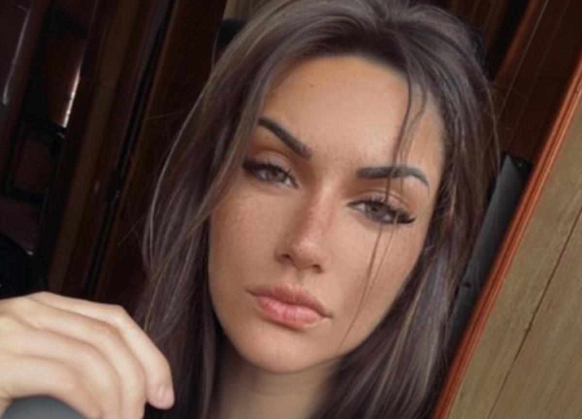 Sfregia al volto la nuova compagna dell’ex ed evade dai domiciliari: arrestata Sfregia al volto la nuova compagna dell’ex ed evade dai domiciliari: arrestata