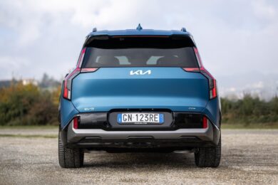 KIA EV9, segna nuovi benchmark per il segmento degli E-SUV 100% elettrici