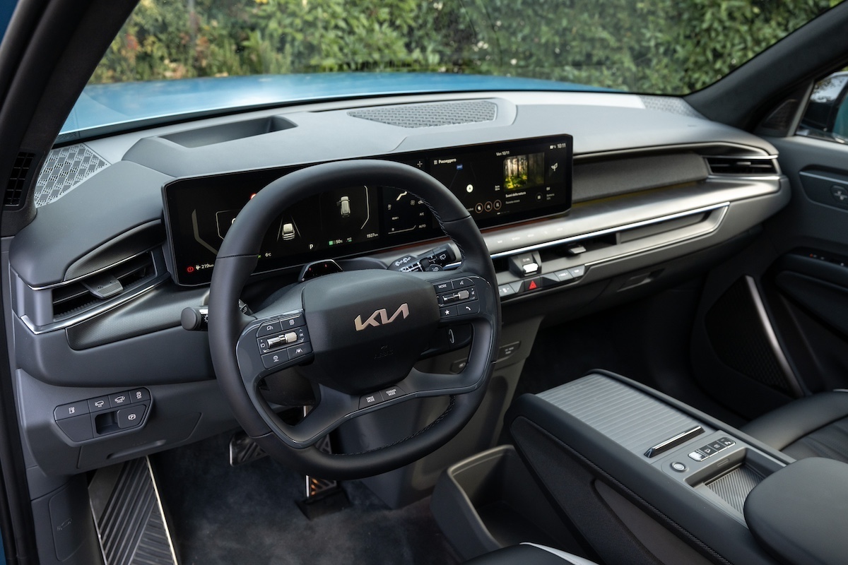 KIA EV9, segna nuovi benchmark per il segmento degli E-SUV 100% elettrici KIA EV9, segna nuovi benchmark per il segmento degli E-SUV 100% elettrici