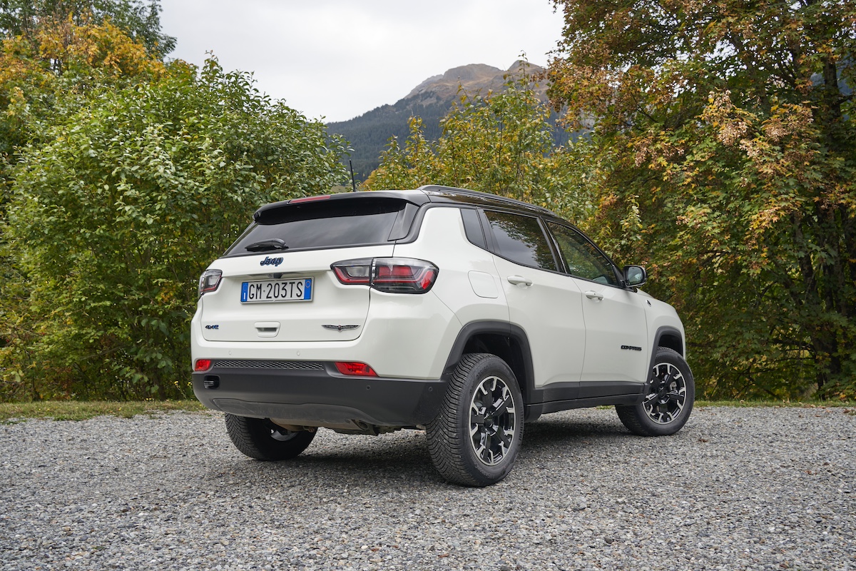 Jeep Compass 4xe incontra il benessere delle terme di Zurzach