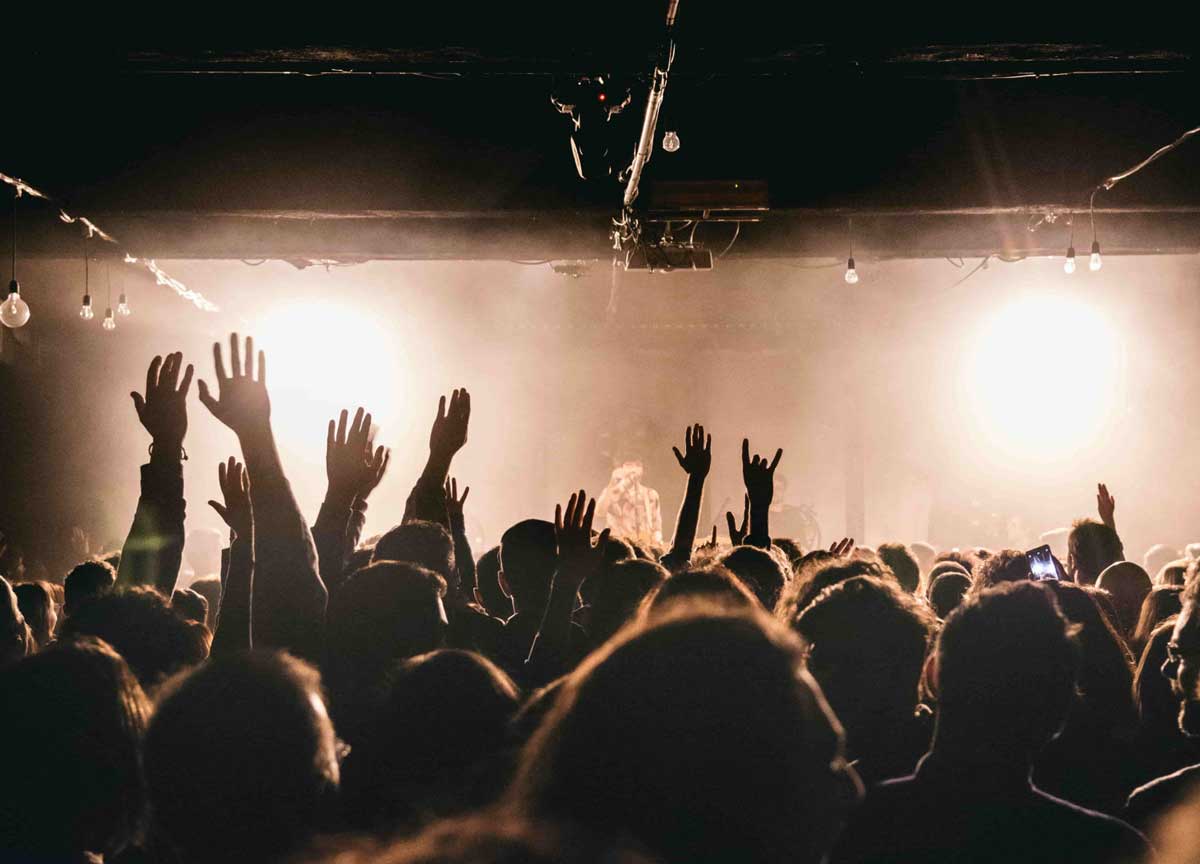 L’inclusione sale sul palco: il 3 dicembre al Monk il concerto per i sordi