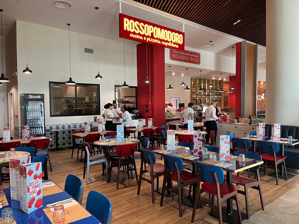 Rossopomodoro, inaugurato il nuovo locale a Milano