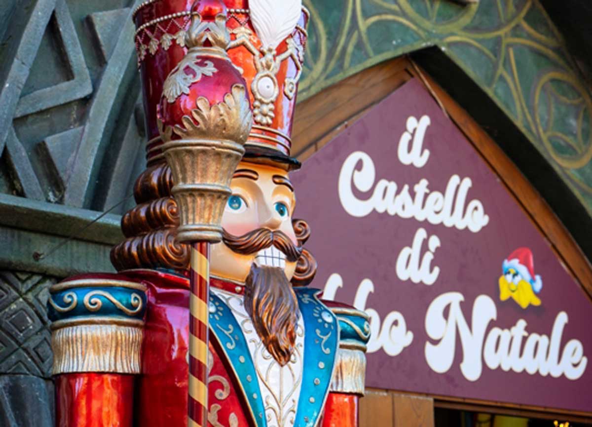 Babbo Natale atterra a Magicland: festa nel parco a tema per tutti i bambini