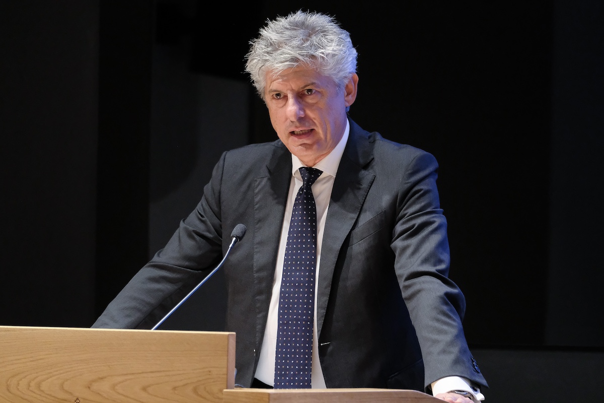 Cellnex, l’obiettivo di Patuano è vendere asset per ridurre il debito Cellnex, l’obiettivo di Patuano è vendere asset per ridurre il debito