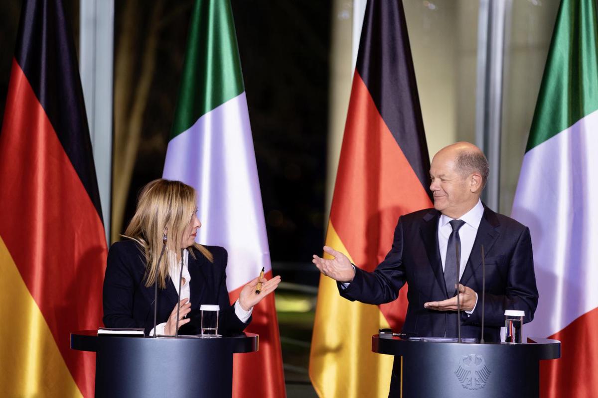 Meloni-Scholz firmano Piano d’Azione: “Fatti passi avanti su Patto stabilità” Meloni-Scholz firmano Piano d’Azione: “Fatti passi avanti su Patto stabilità”