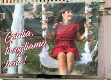 Giulia Cecchettin, una gigantografia esposta a Vigonovo per ricordarla