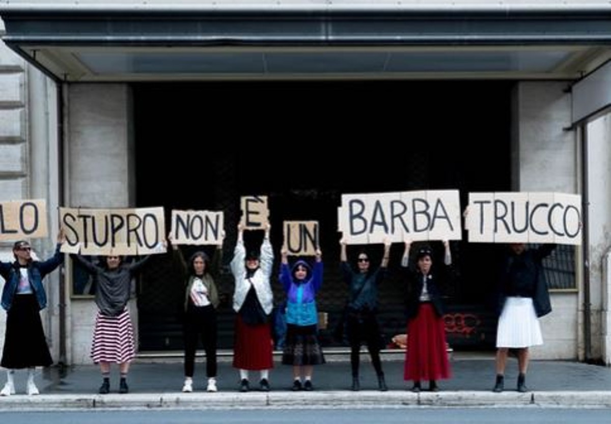 Luca Barbareschi e il mistero del Teatro “Eliseo”. Inchieste e soldi pubblici Luca Barbareschi e il mistero del Teatro “Eliseo”. Inchieste e soldi pubblici