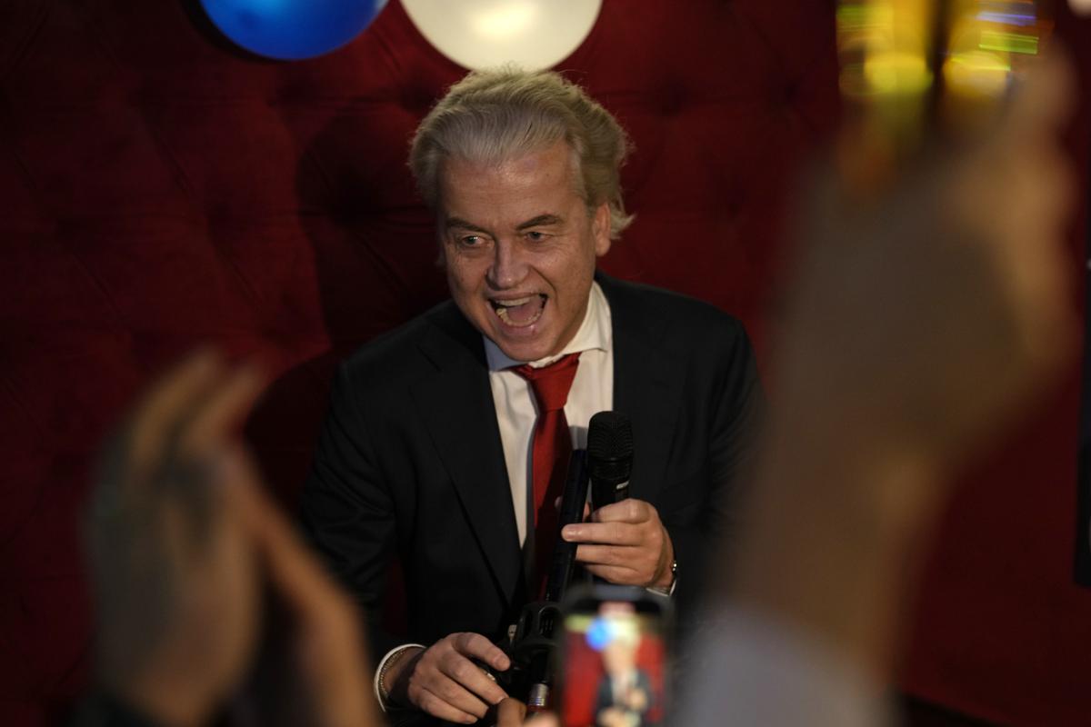 Elezioni Olanda, vince l’estrema destra di Wilders: frontiere chiuse e Nexit Elezioni Olanda, vince l’estrema destra di Wilders: frontiere chiuse e Nexit