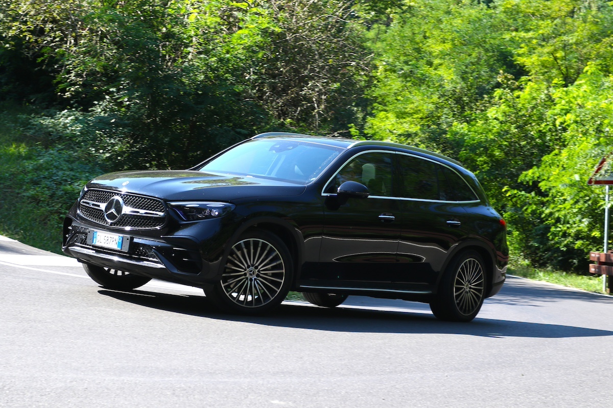 Mercedes-Benz GLC SUV: l’eleganza dell’ibrido sportivo Mercedes-Benz GLC SUV: l’eleganza dell’ibrido sportivo