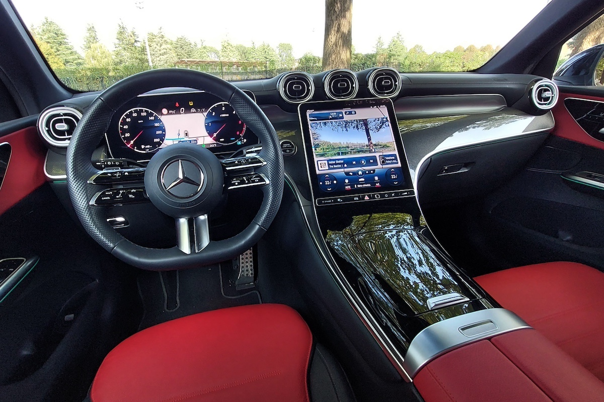 Mercedes-Benz GLC SUV: l’eleganza dell’ibrido sportivo Mercedes-Benz GLC SUV: l’eleganza dell’ibrido sportivo