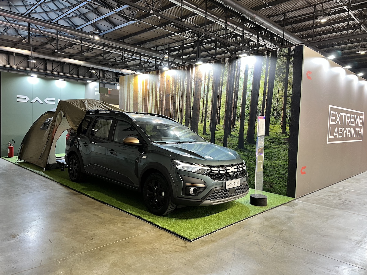 Dacia entra nel mondo del gaming  alla Milan Games Week