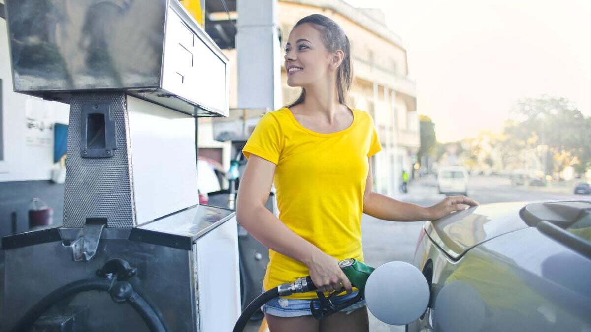 Carburanti, taglio delle accise fino al 3 luglio. Sconto di 5 centesimi per la benzina. Ma per il diesel… Carburanti, taglio delle accise fino al 3 luglio. Sconto di 5 centesimi per la benzina. Ma per il diesel…