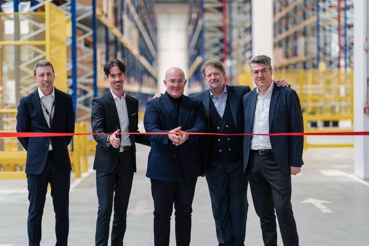 Renault Italia accende i motori del Centro di Distribuzione Europeo Renault Italia accende i motori del Centro di Distribuzione Europeo