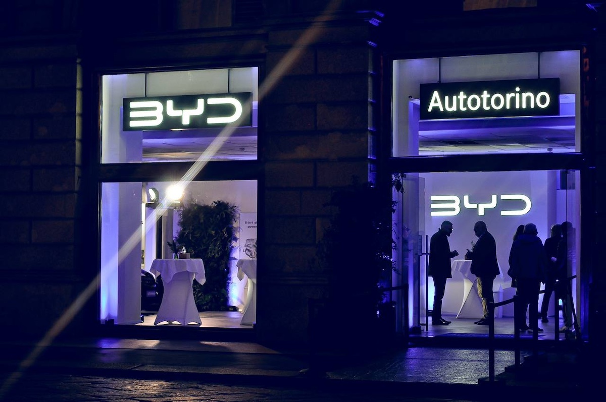 BYD e Autotorino inaugurano lo store nel cuore di Milano