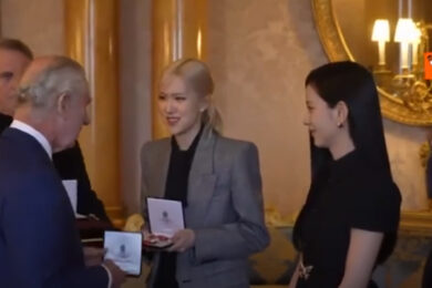 Re Carlo III riceve a palazzo le Black Pink, star mondiali del KPop