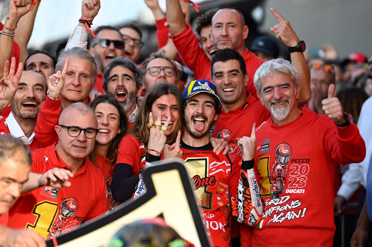 Galleria foto 'Bagnaia campione mondiale MotoGp: Pecco 3° anello nel mirino.. Lebron James' - foto 1