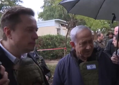 Guerra in Israele, Nethanyahu visita uno dei kibbutz attaccati da Hamas con Elon Musk