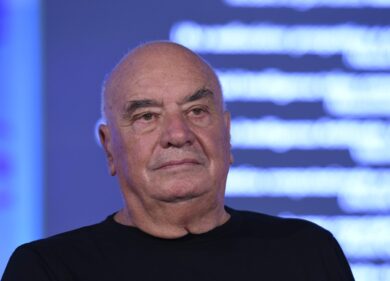 Trieste: le cabinovie di Fuksas non partono, ma gli utili 2022 lo consolano