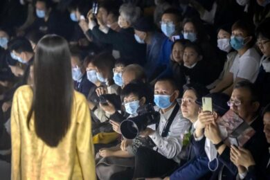 Cina-Usa, la distensione corre in Borsa. Il fast fashion Shein a Wall Street