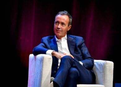 Non solo Wi-fi, arriva la SIM di Sky. L’Ad: “Telefonia mobile entro il 2024”