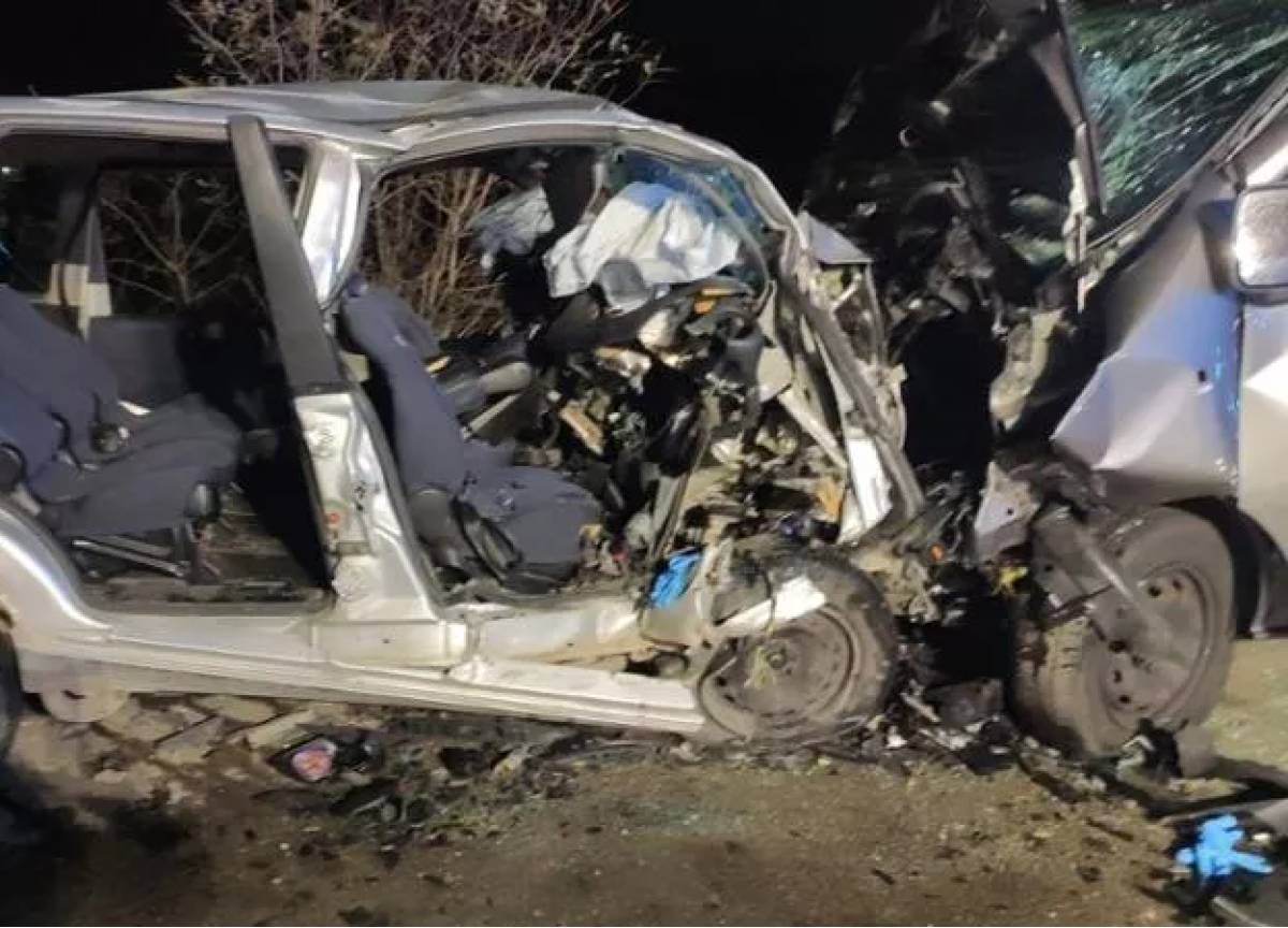 Bari-Taranto scontro frontale: 4 morti tra cui 3 militari Bari-Taranto scontro frontale: 4 morti tra cui 3 militari