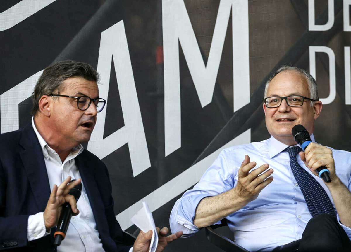 Calenda uccide Gualtieri: “Termovalorizzatore, Stadio ed Expo, disastro Roma” Calenda uccide Gualtieri: “Termovalorizzatore, Stadio ed Expo, disastro Roma”