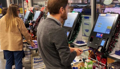 Spesa e casse automatiche: da Tesco si paga senza scansionare i prodotti