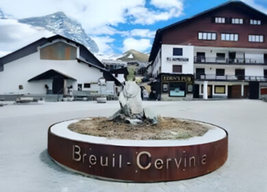 Cervinia, abbiamo scherzato. Il sindaco: “Torniamo al vecchio nome”