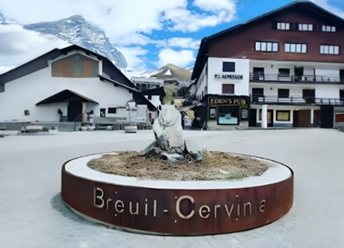 Cervinia, abbiamo scherzato. Il sindaco: “Torniamo al vecchio nome” Cervinia, abbiamo scherzato. Il sindaco: “Torniamo al vecchio nome”