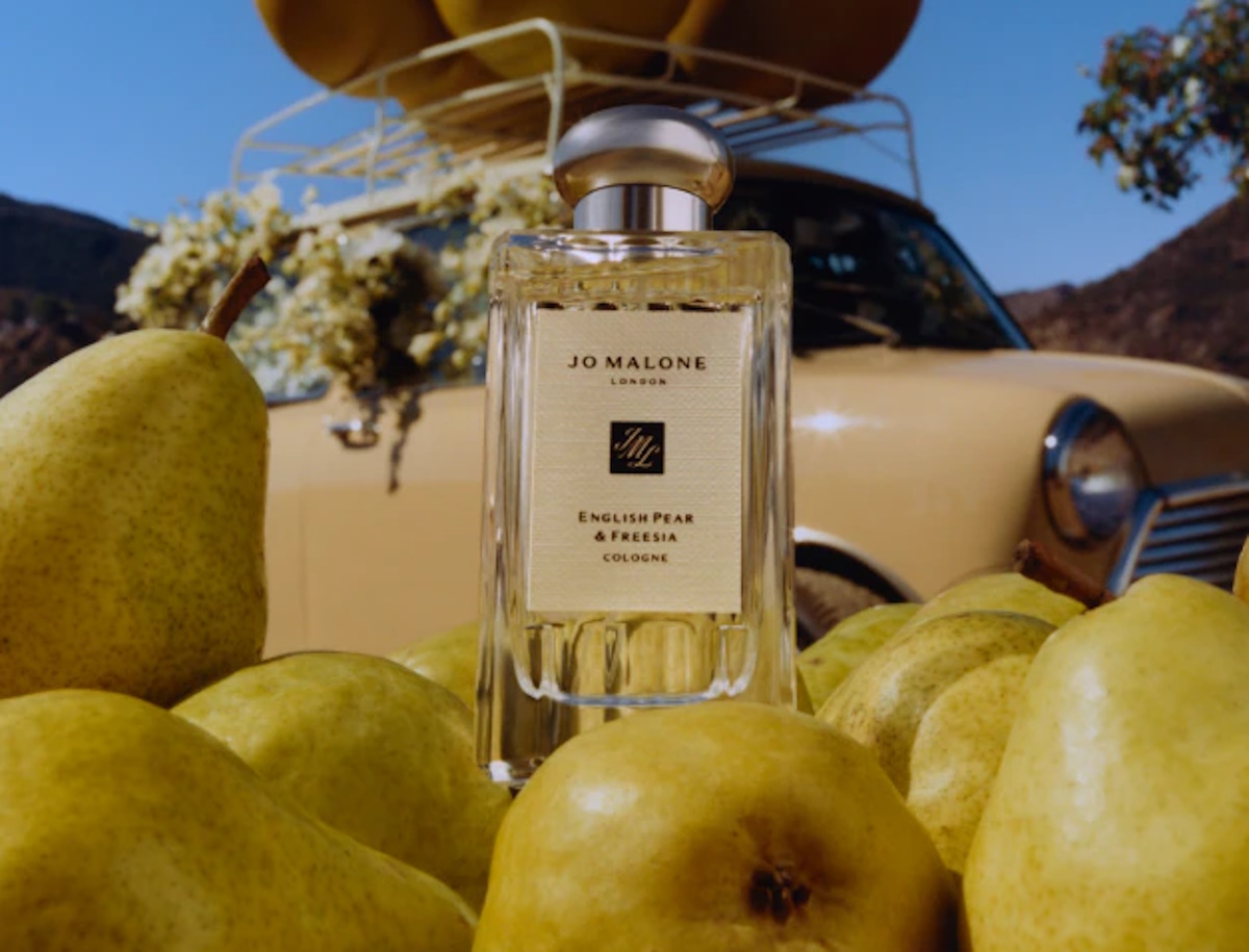 Jo Malone lancia un profumo alle pere Williams e piselli dolci Jo Malone lancia un profumo alle pere Williams e piselli dolci