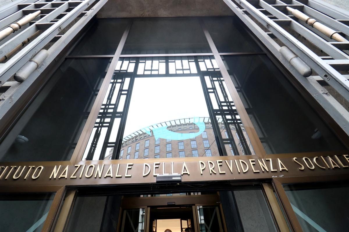 Inps, donne ancora penalizzate dal gender gap nel mondo del lavoro Inps, donne ancora penalizzate dal gender gap nel mondo del lavoro