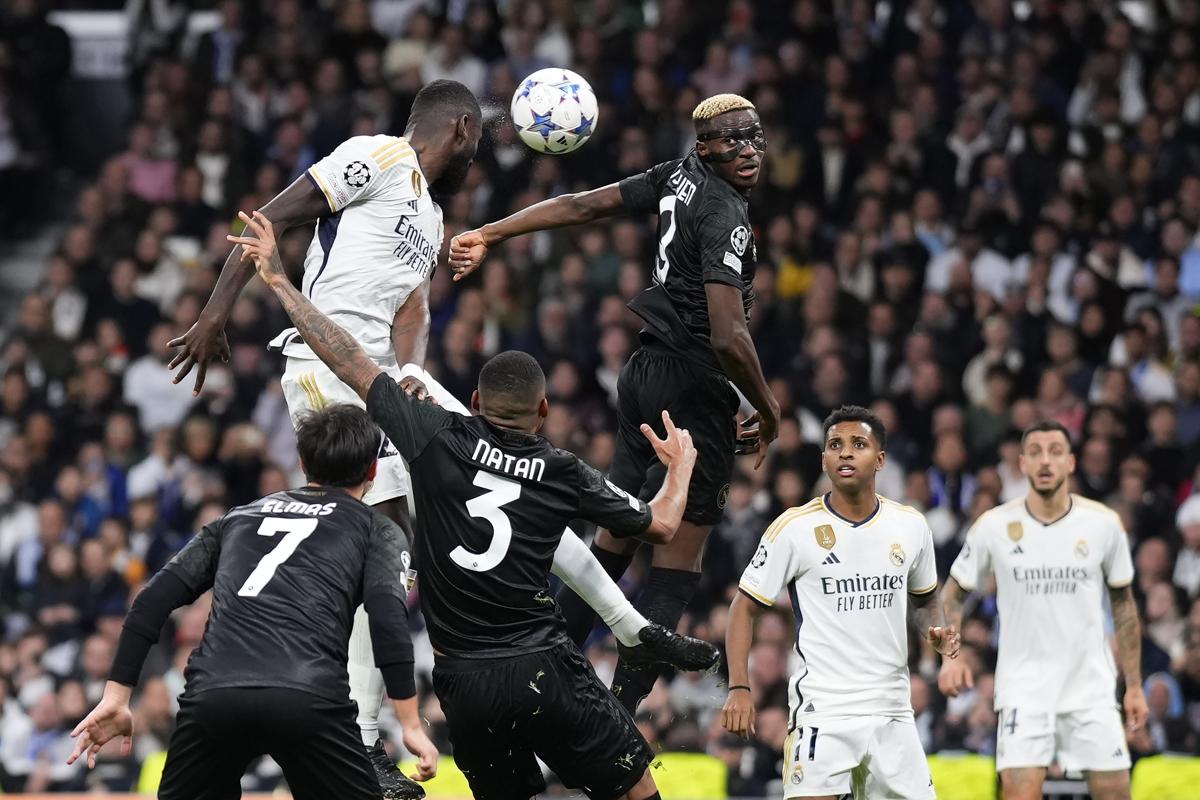 Galleria foto 'Napoli ko col Real Madrid: 4-2. Si qualifica agli ottavi di Champions se…' - foto 1