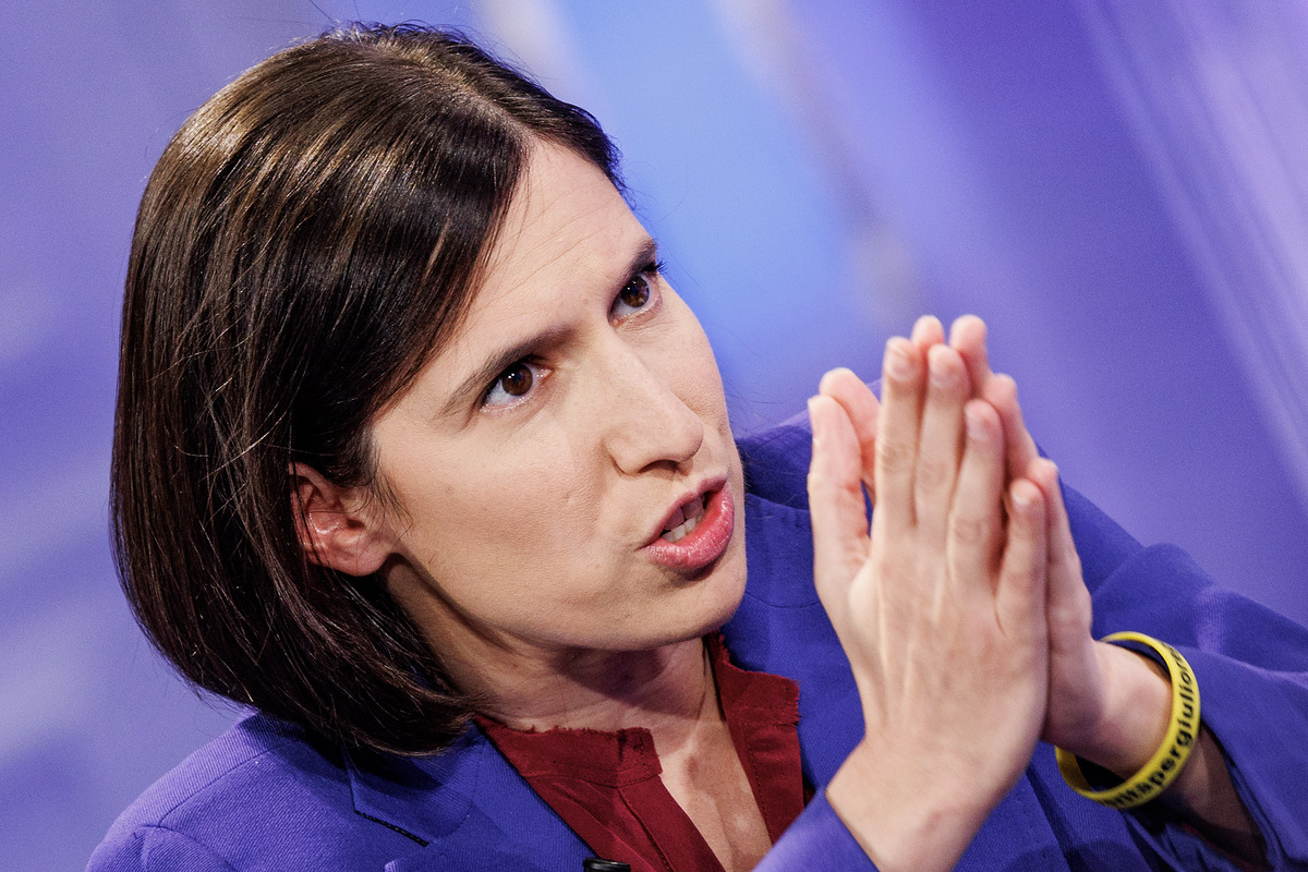 Schlein va giù pesante contro Meloni: “È un governo contro donne e bambini” Schlein va giù pesante contro Meloni: “È un governo contro donne e bambini”