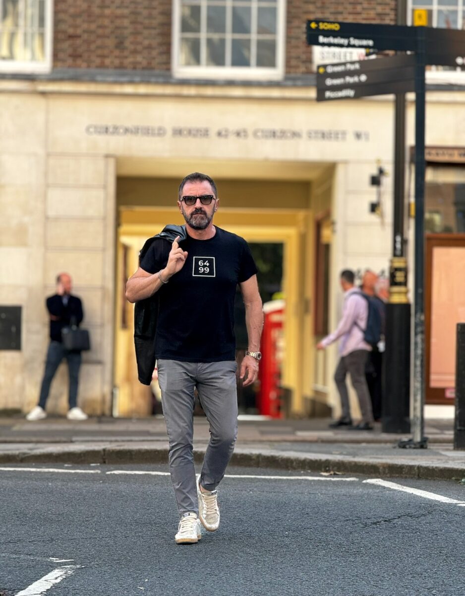 La Franciacorta s’illumina di arte. Le sculture al Golf Club bresciano La Franciacorta s’illumina di arte. Le sculture al Golf Club bresciano